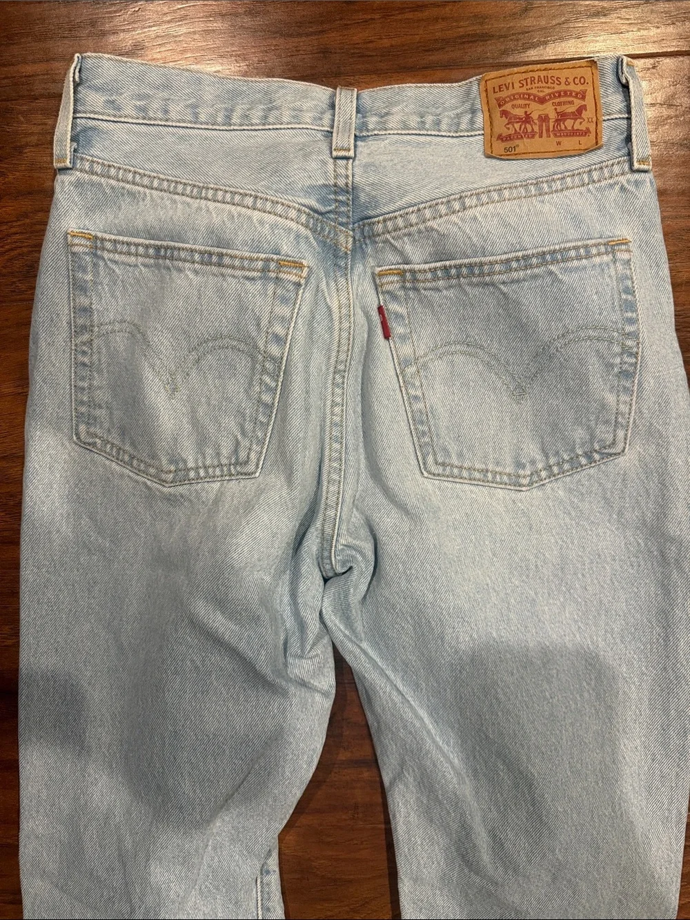 Levi's Light Blue Slim Straight Women's Jeans 25x30 - Picture 6 of 6